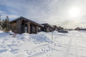 Discover Mountain and Fishing Luxury at Pheasant Tail Villa, 2 Br, 2 Ba, Fire Pit, BBQ!